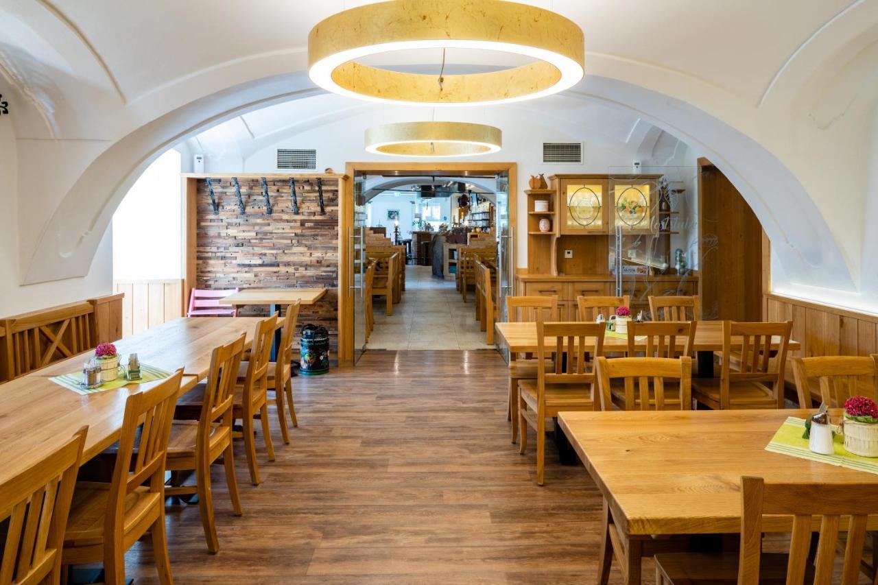 Perbersdorfer Heuriger Hotel Neuhofen an der Ybbs Luaran gambar