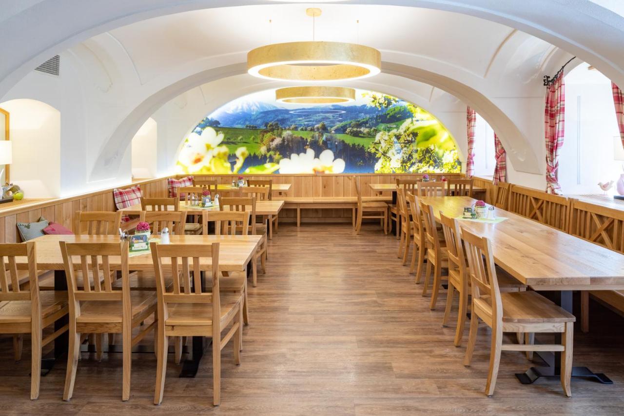 Perbersdorfer Heuriger Hotel Neuhofen an der Ybbs Luaran gambar