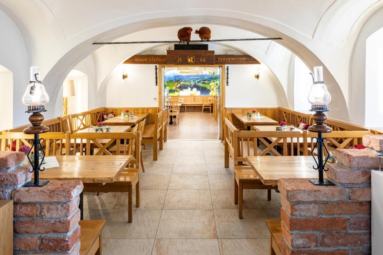 Perbersdorfer Heuriger Hotel Neuhofen an der Ybbs Luaran gambar