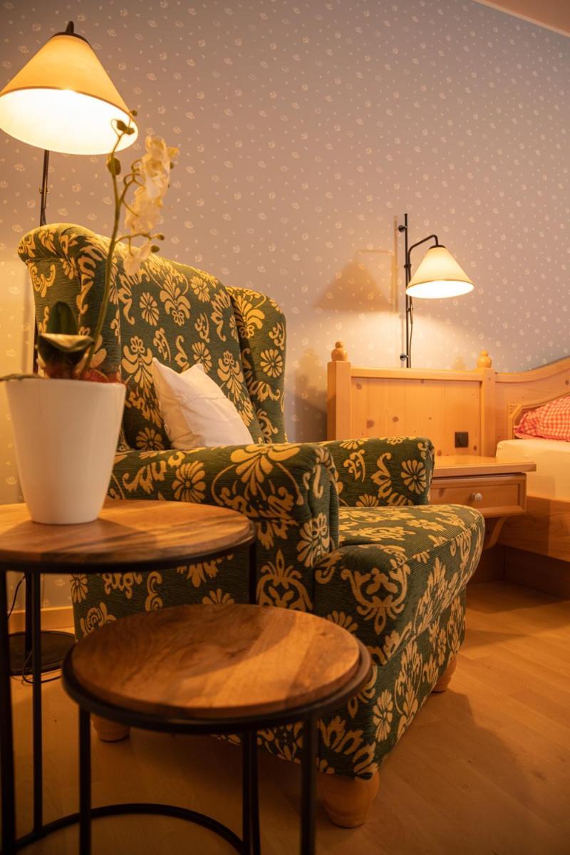 Perbersdorfer Heuriger Hotel Neuhofen an der Ybbs Luaran gambar